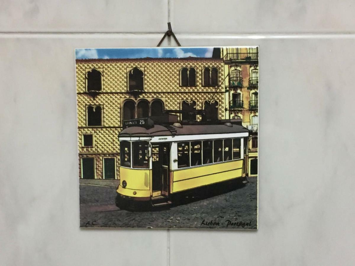 Appartamento Casa Da Mariquinhas Lisbona Esterno foto